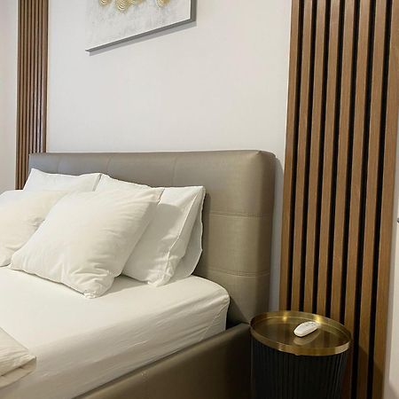 Central Studio Bucharest Бухарест Экстерьер фото